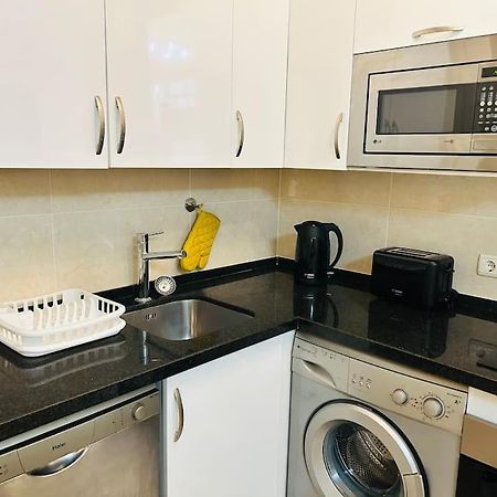Flat On The Paseo Maritamo! Apartment Estepona Exterior foto