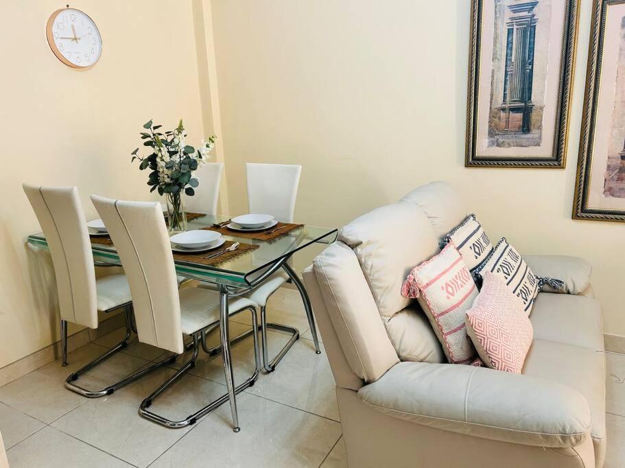 Flat On The Paseo Maritamo! Apartment Estepona Exterior foto